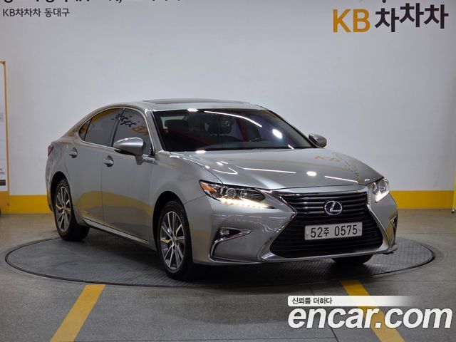 Lexus ES Supreme XV60 — пробег 133 284 км — фото 3 из 5