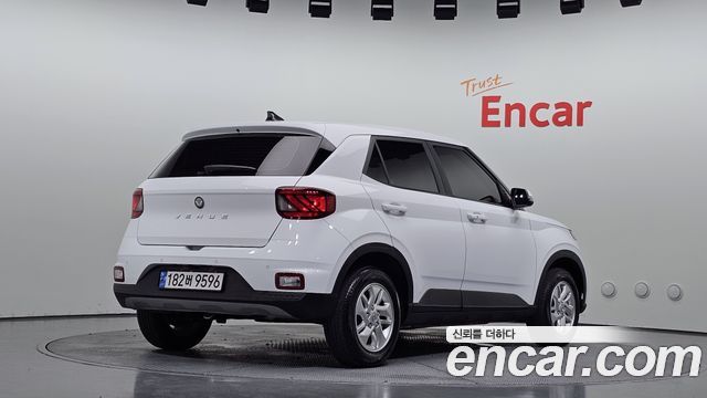 Hyundai Venue из Кореи Encar