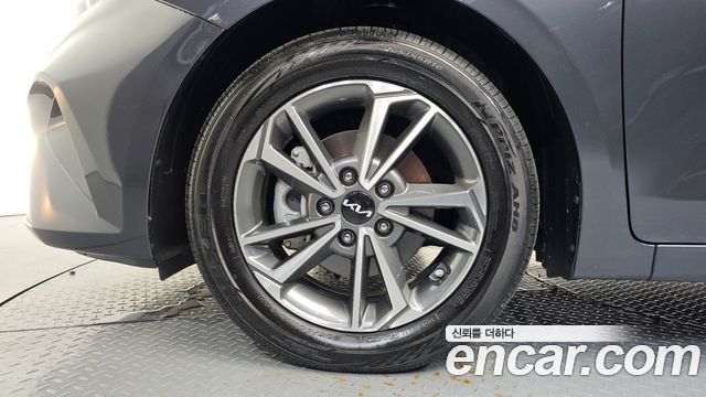 Kia K3 из Кореи Encar