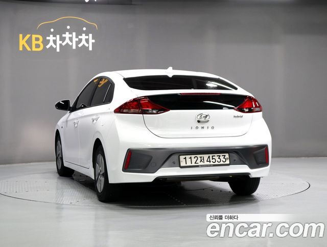 Hyundai Ioniq 1.6 HEV I — пробег 44 627 км — фото 4 из 5