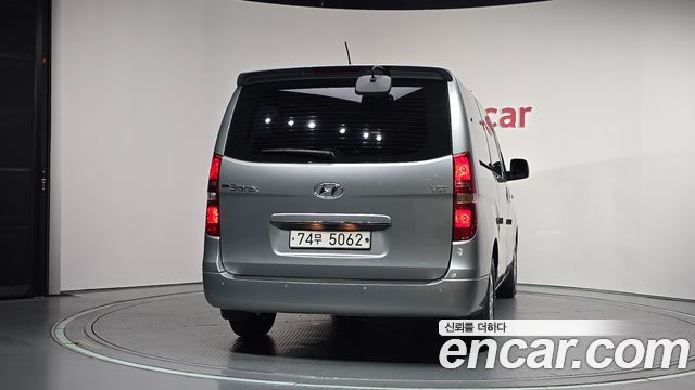 Hyundai Starex 12-Seater Wagon Modern — пробег 40 319 км — фото 4 из 5