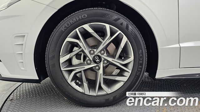 Hyundai Sonata 2.0 Premium Plus — пробег 14 166 км — фото 5 из 5