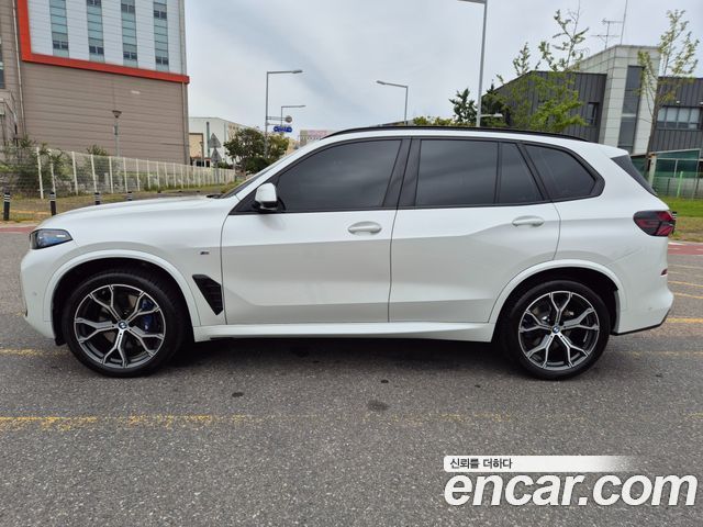 BMW X5 xDrive 40i M Sport — пробег 4 433 км — фото 5 из 5