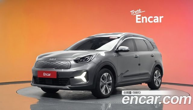 Kia Niro Earth — пробег 136 842 км — фото 1 из 5
