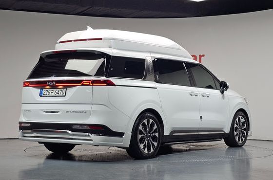 Kia Carnival Diesel 9-Seater Hi-Limousine(Special Vehicle) — пробег 71 197 км — фото 2 из 5