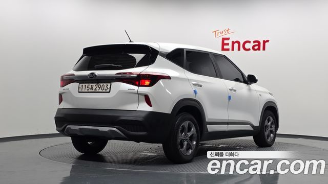 Kia Seltos из Кореи Encar