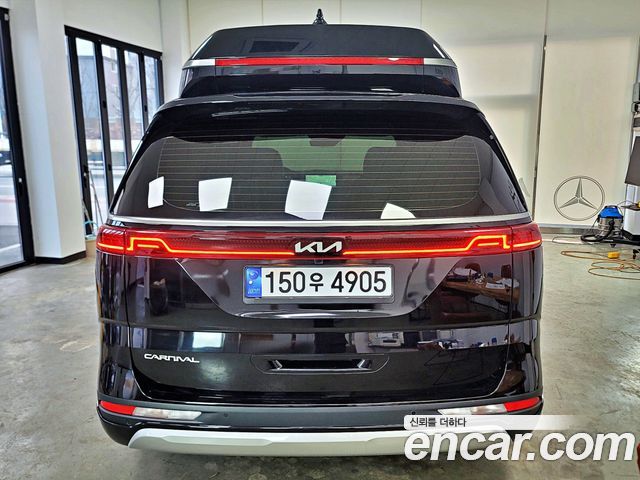Kia Carnival Diesel 7-Seater Hi-Limousine Signature — пробег 117 000 км — фото 2 из 5