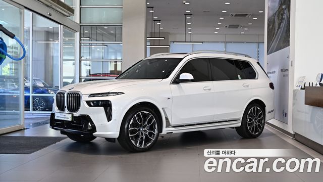 BMW X7 xDrive 40i M Sport 6STR — пробег 9 673 км — фото 1 из 5