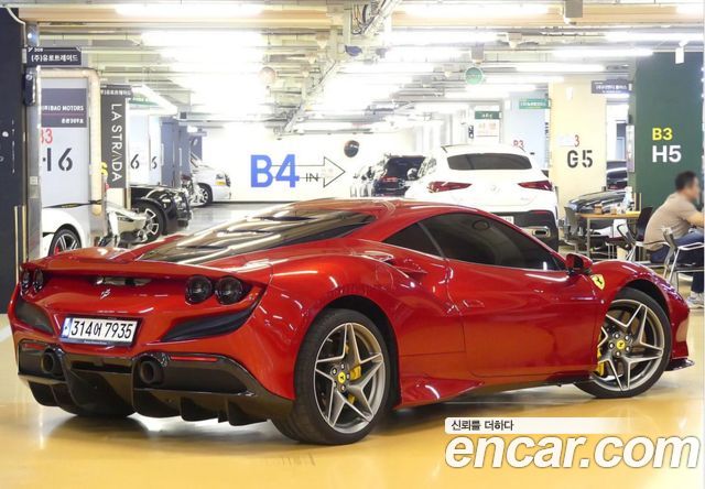 Ferrari F8 3.9 V8 — пробег 11 500 км — фото 2 из 5