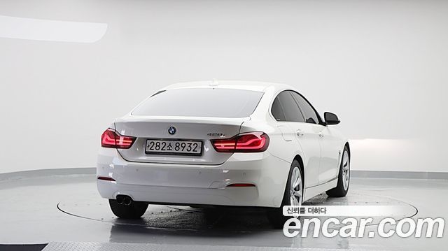 BMW 4-Series 420i Gran Coupe Special Edition — пробег 91 435 км — фото 4 из 5