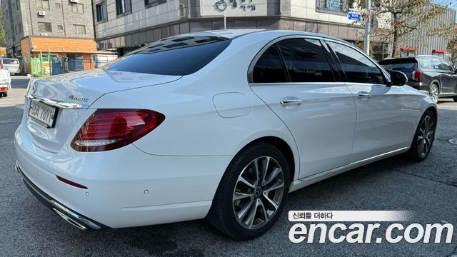 Mercedes-Benz E-Class из Кореи Encar