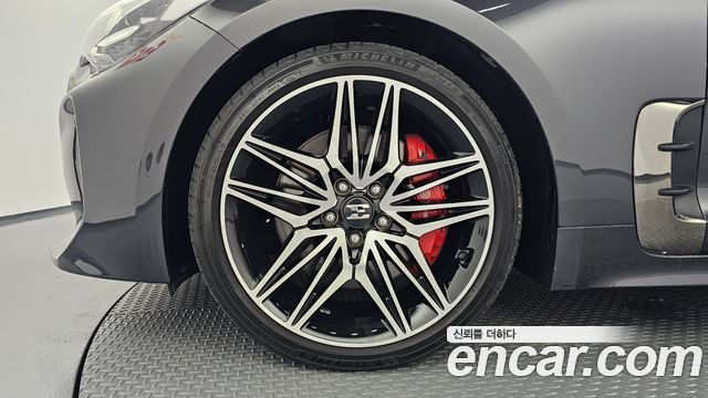 Kia Stinger из Кореи Encar