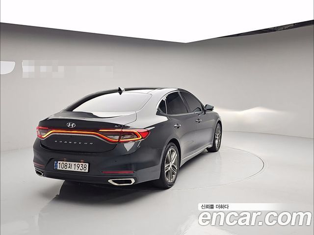 Hyundai Grandeur 3.0 Modren Basic (Rental car) — пробег 136 895 км — фото 4 из 5