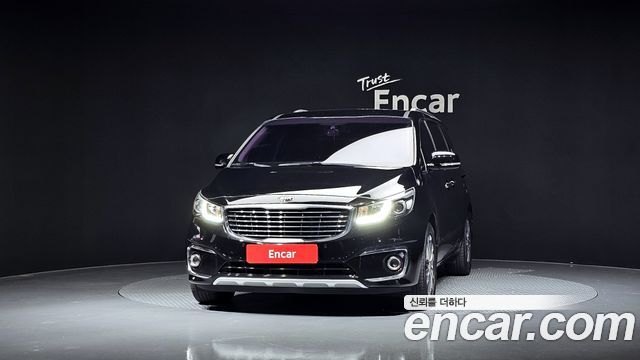 Kia Carnival 7-seater Limousine VIP — пробег 151 016 км — фото 3 из 5