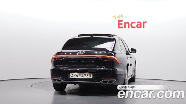 Hyundai Grandeur из Кореи Encar