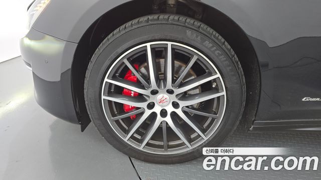 Maserati Ghibli из Кореи Encar