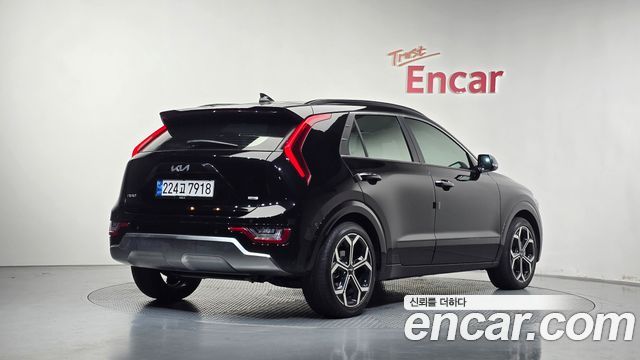 Kia Niro Signature — пробег 47 289 км — фото 2 из 5