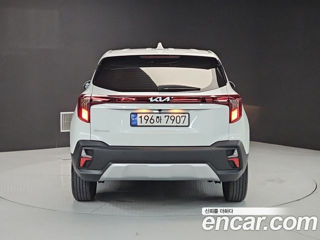 Kia Seltos из Кореи Encar