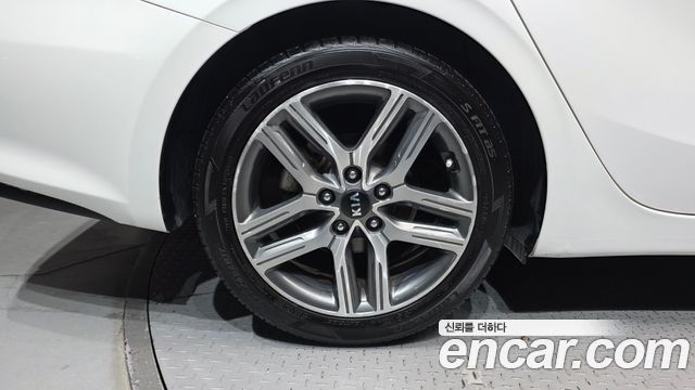 Kia K3 из Кореи Encar