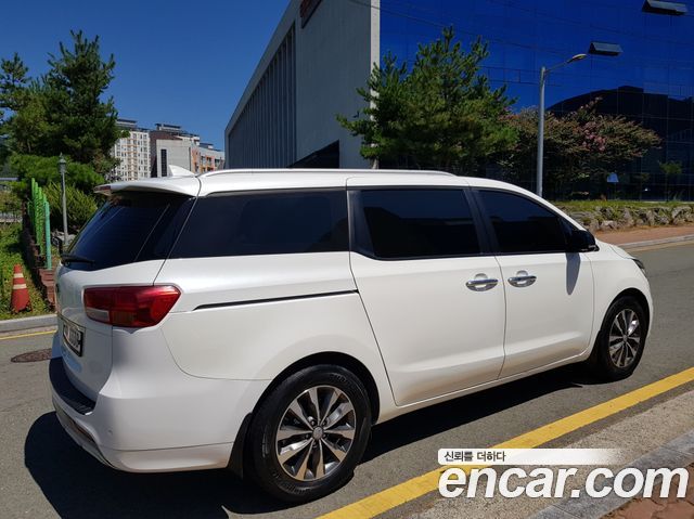 Kia Carnival из Кореи Encar