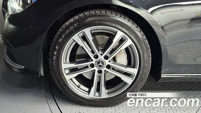 Mercedes-Benz E-Class E350 4MATIC Avantgarde — пробег 77 320 км — фото 5 из 5