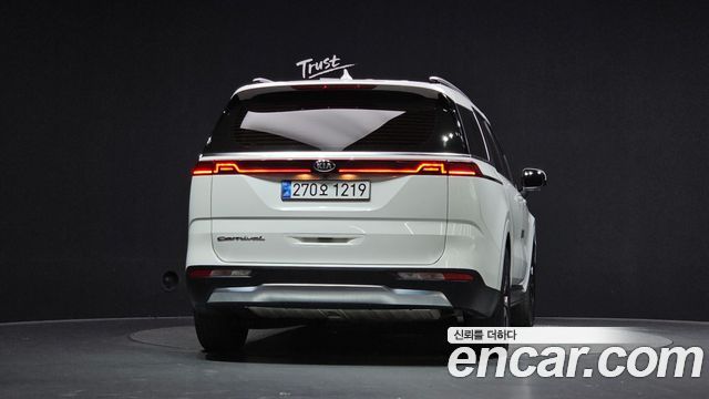 Kia Carnival из Кореи Encar