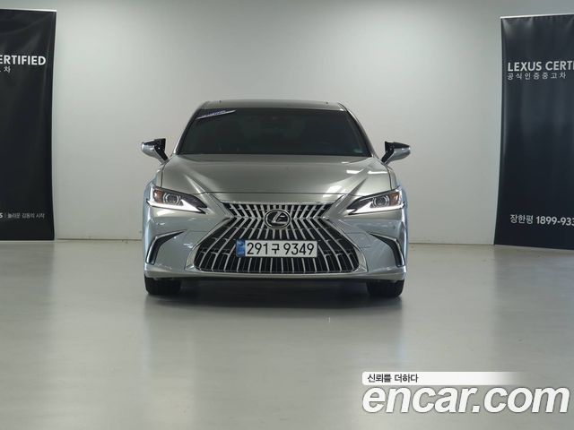 Lexus ES Luxury Plus — пробег 10 581 км — фото 3 из 5