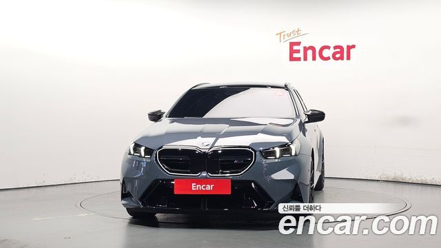 BMW M5 M5 Touring — пробег 3 987 км — фото 3 из 5
