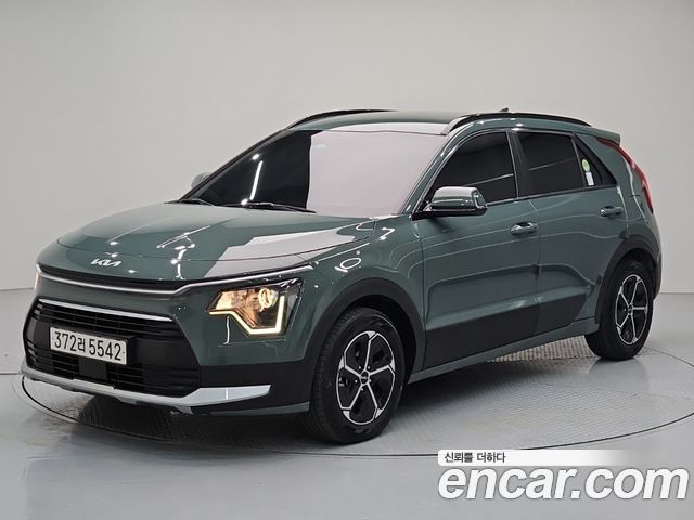 Kia Niro Prestige — пробег 137 281 км — фото 1 из 5
