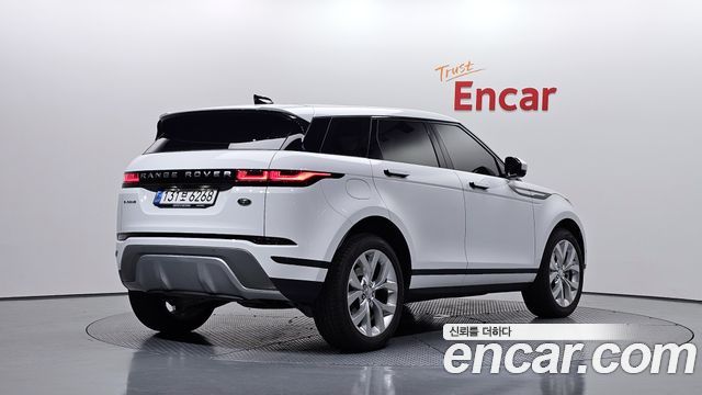 Land Rover Range Rover Evoque P250 SE — пробег 29 086 км — фото 2 из 5