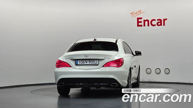 Mercedes-Benz CLA-Class CLA200 d 4MATIC — пробег 60 608 км — фото 4 из 5