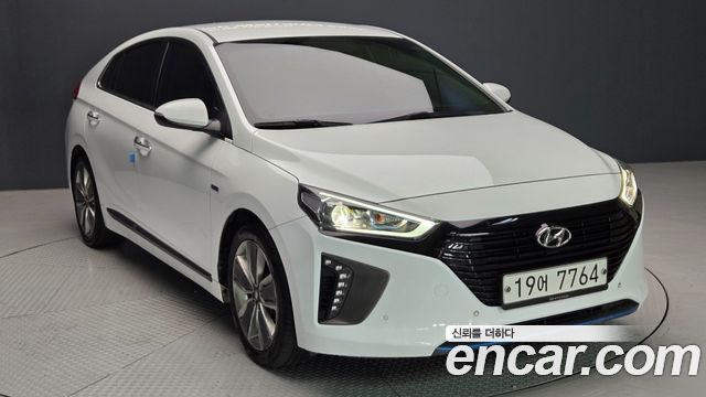 Hyundai Ioniq Q — пробег 168 743 км — фото 2 из 5