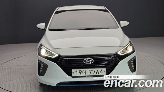 Hyundai Ioniq Q — пробег 168 743 км — фото 3 из 5