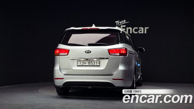 Kia Carnival из Кореи Encar