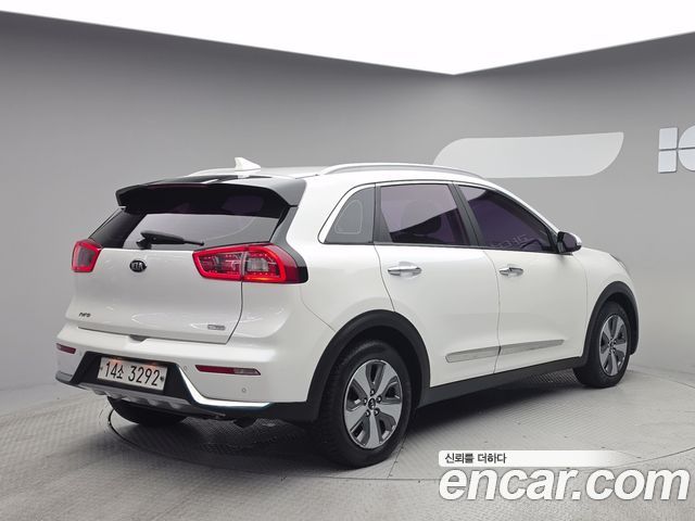 Kia Niro из Кореи Encar