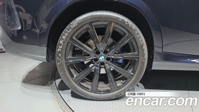 BMW X6 xDrive40i M Sports Online Exclusive Edition — пробег 26 872 км — фото 5 из 5