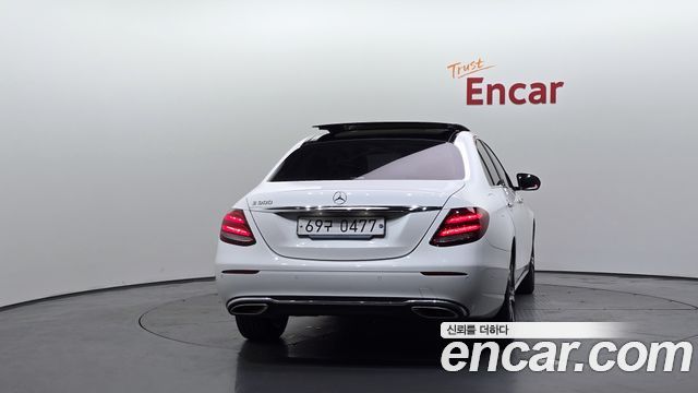 Mercedes-Benz E-Class из Кореи Encar