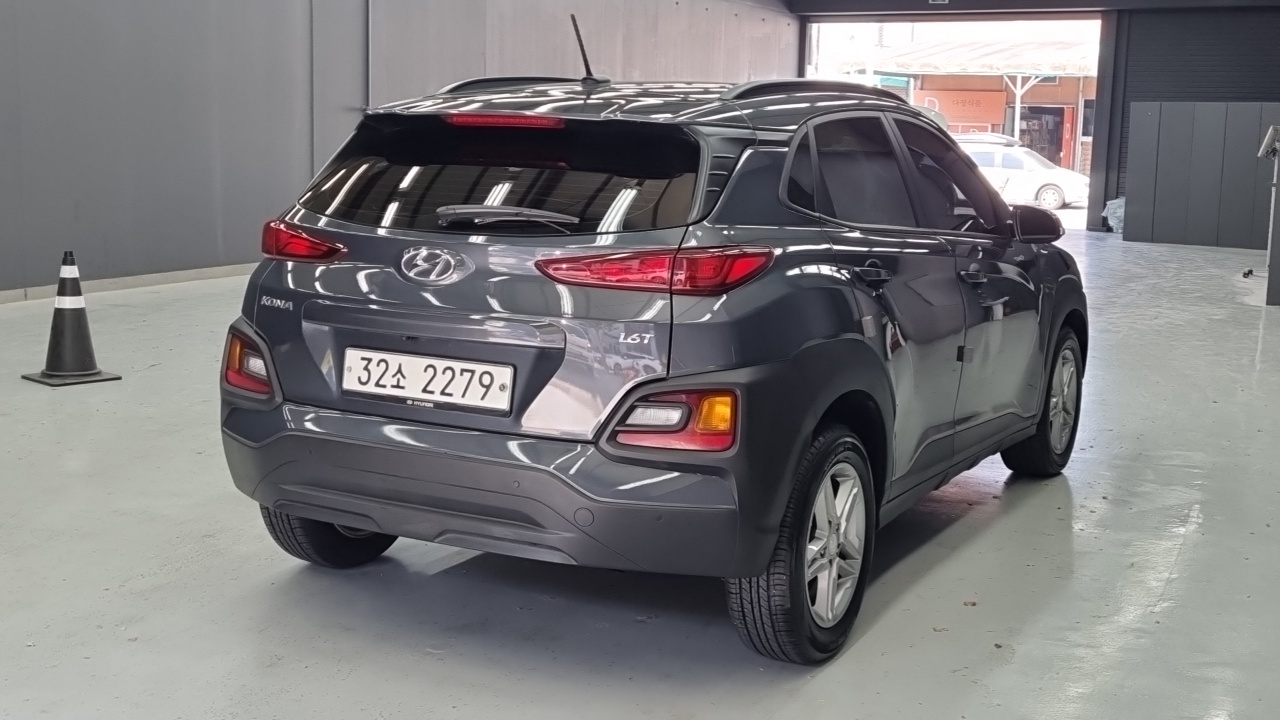 Hyundai Kona из Кореи Encar