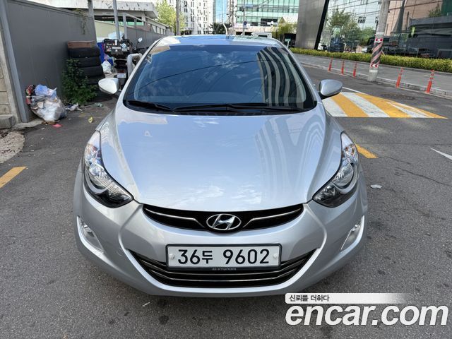 Hyundai AVANTE M16 GDI Top — пробег 30 000 км — фото 2 из 5