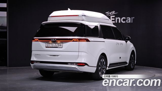 Kia Carnival Gasoline 7-Seater Hi-Limousine Signature — пробег 98 008 км — фото 2 из 5