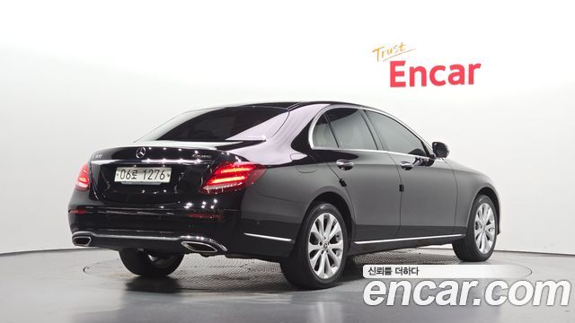 Mercedes-Benz E-Class из Кореи Encar