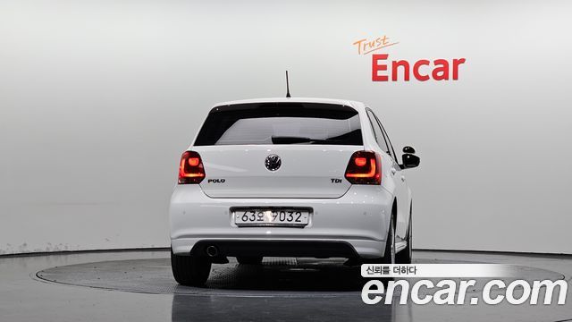 Volkswagen Polo из Кореи Encar