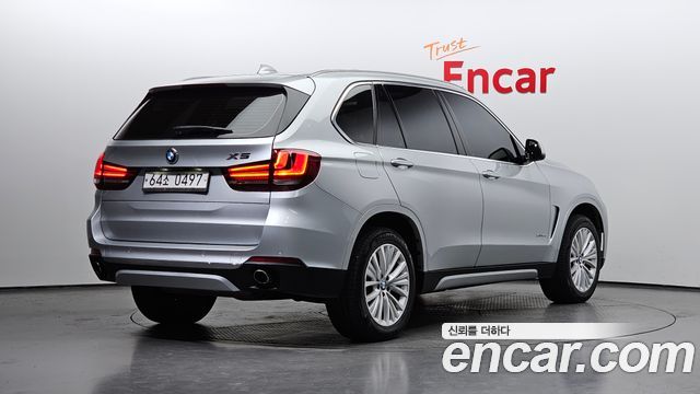 BMW X5 xDrive 30d — пробег 184 948 км — фото 2 из 5