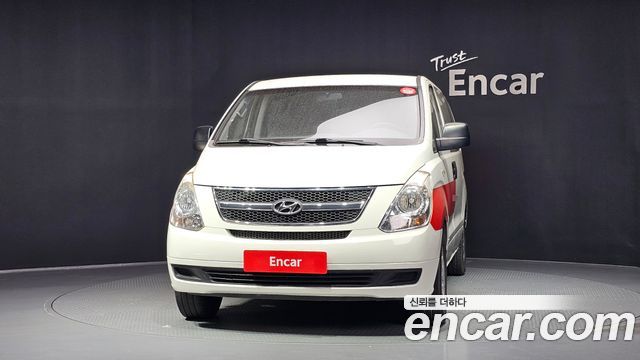 Hyundai Starex 12-Seater Wagon CVX Value — пробег 75 960 км — фото 3 из 5