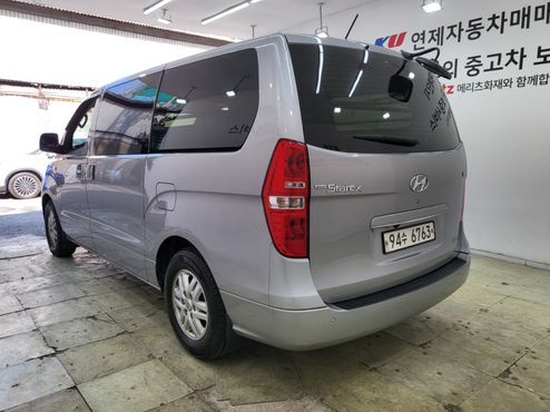 Hyundai Starex Van 3-Seater Smart — пробег 71 000 км — фото 5 из 5