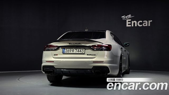 Maserati Quattroporte из Кореи Encar