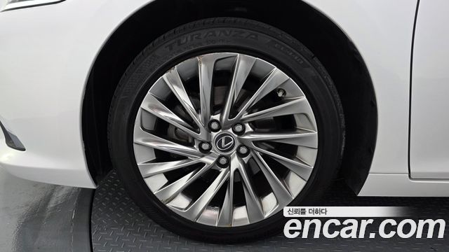 Lexus ES из Кореи Encar