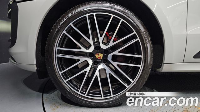 Porsche Macan из Кореи Encar