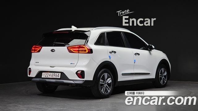 Kia Niro 1.6 HEV Prestige — пробег 41 548 км — фото 2 из 5