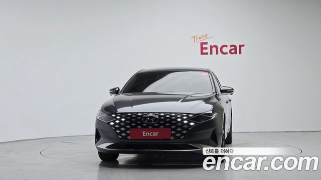Hyundai Grandeur Premium — пробег 134 555 км — фото 3 из 5